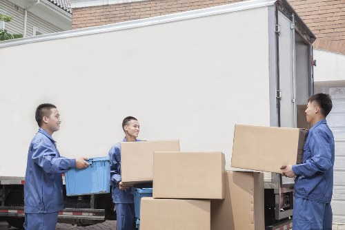Safe loading and moving by a Kingston upon Thames removal team