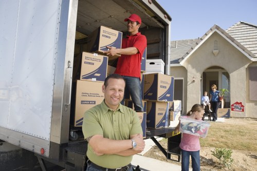Customer submitting a detailed complaint about a removal service issue