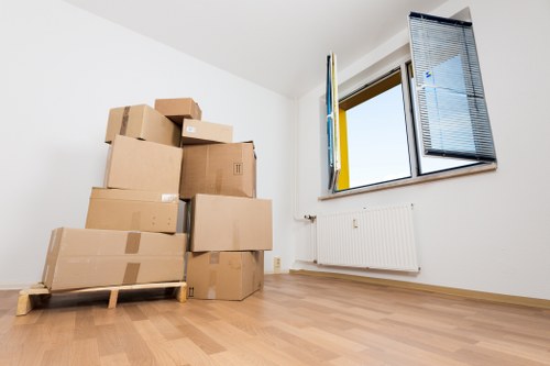 Team organizing a fast house move with careful packing and transport