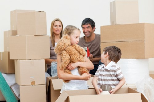 Kingston Upon Thames house removals service with packing and loading support